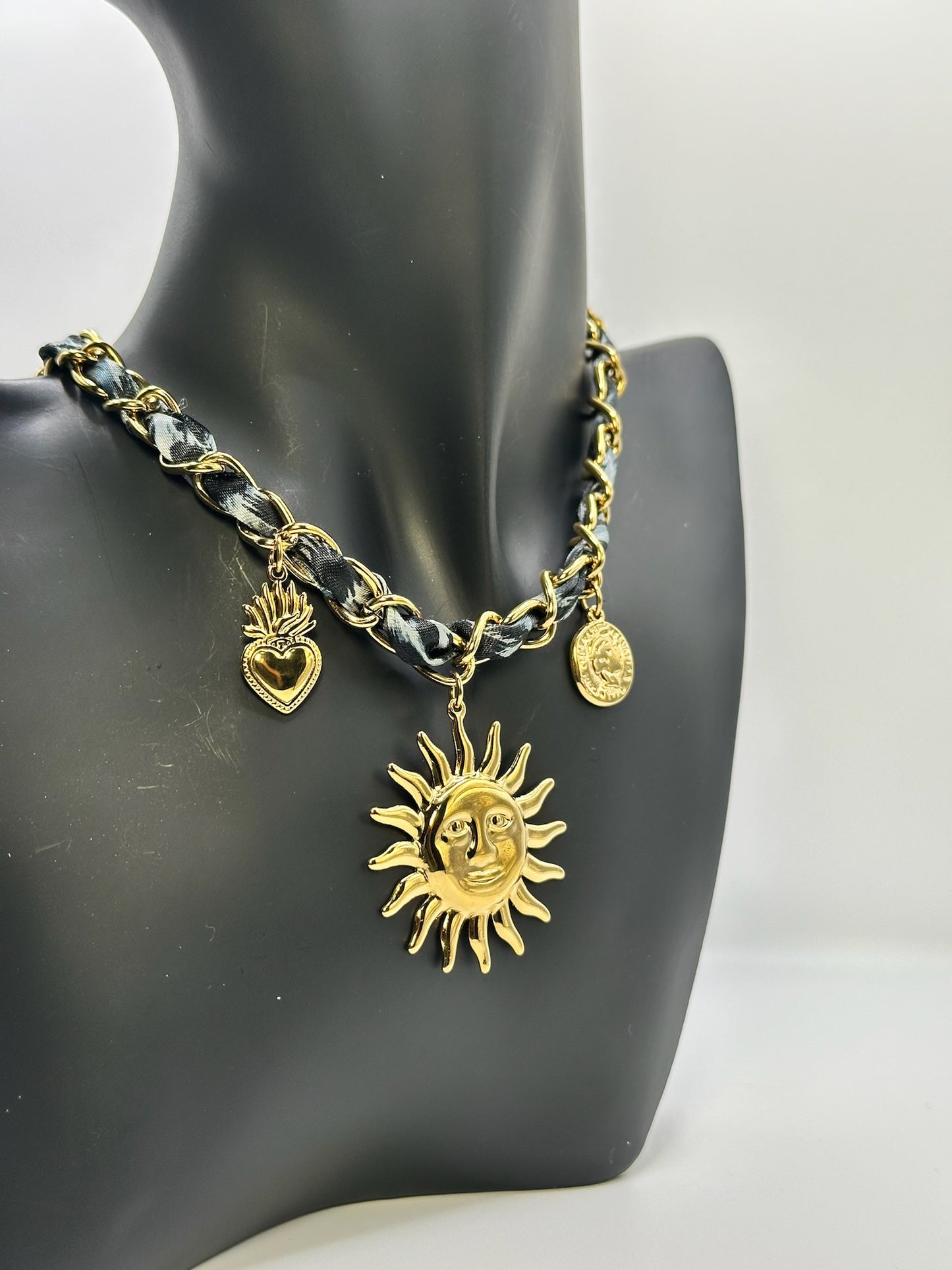Collana “BIG SUN”