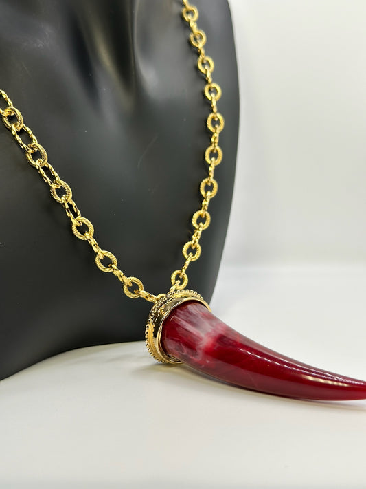 Collana “RED HORN”