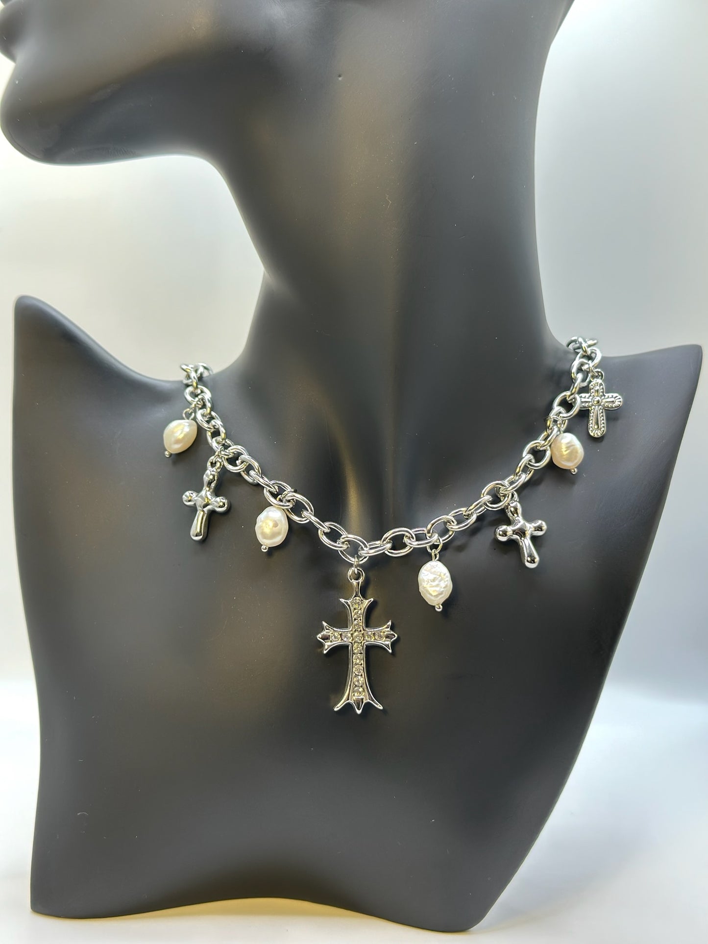 Collana "CHARM CROCE"